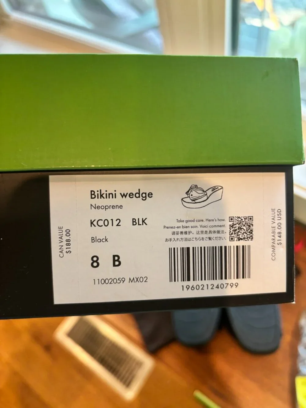 Kate Spade New York Bikini Wedge Sandals Black Neoprene Bow Size 8B EUC w/ Box